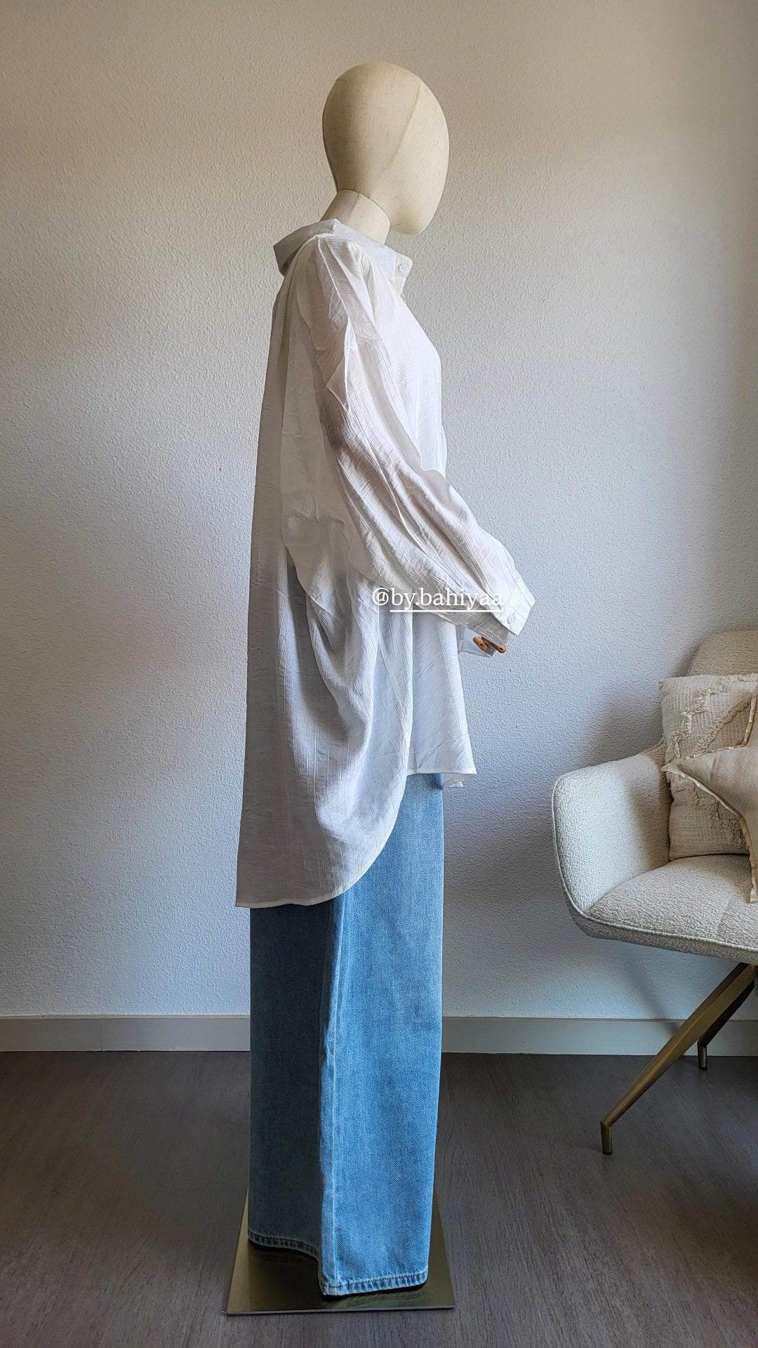 Chemise longue blanche effet gaufré – By Bahiyaa