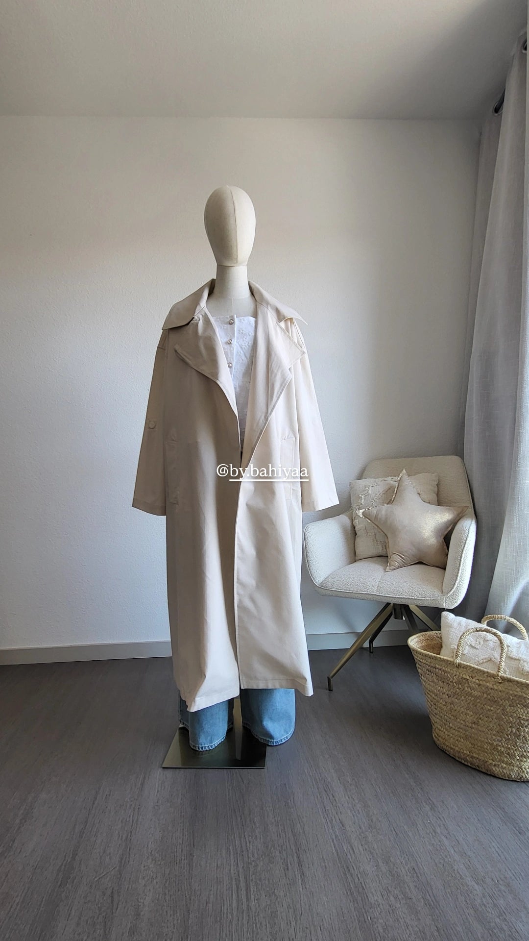 Trench couleur sable oversize – By Bahiyaa