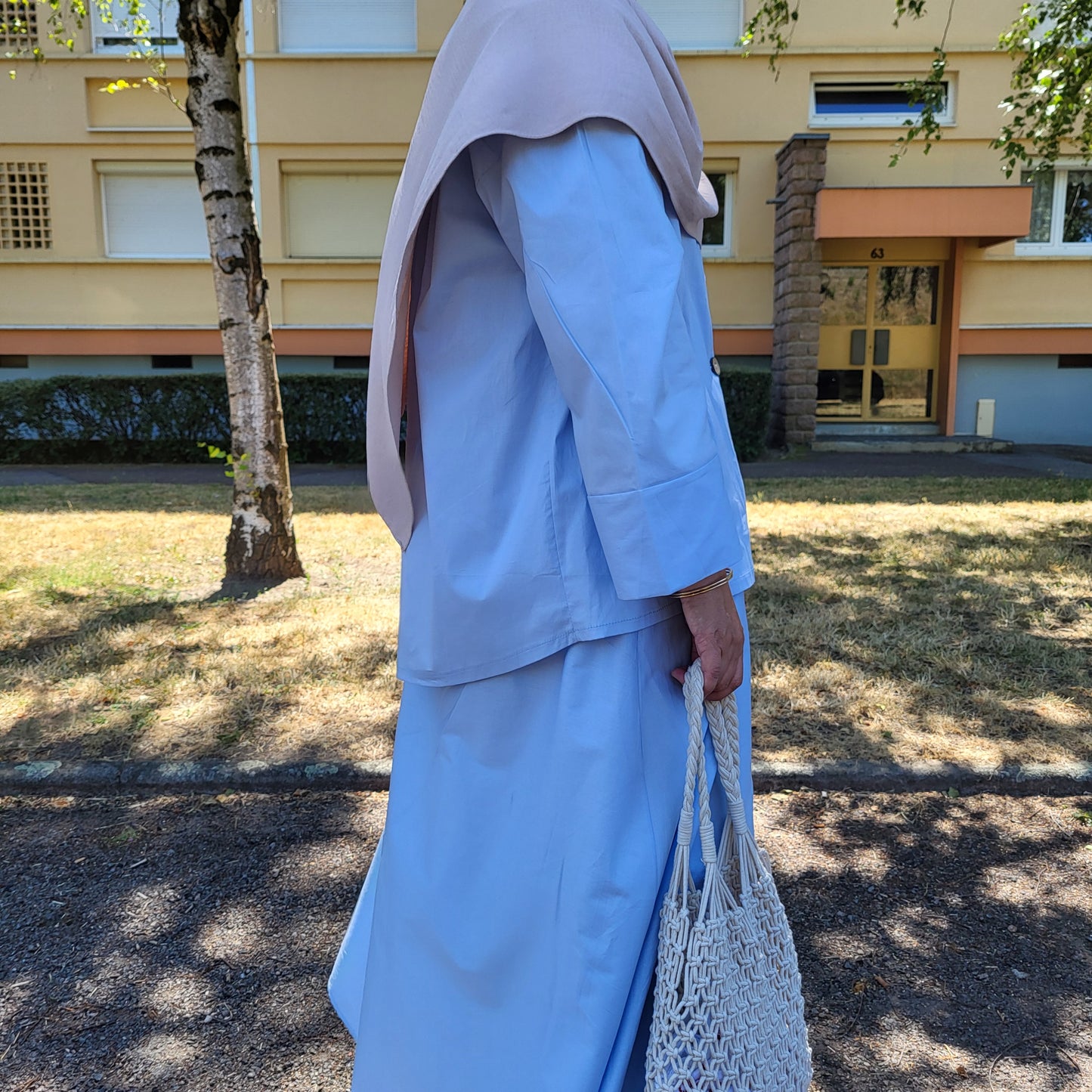 Jupe bleu et sa chemise