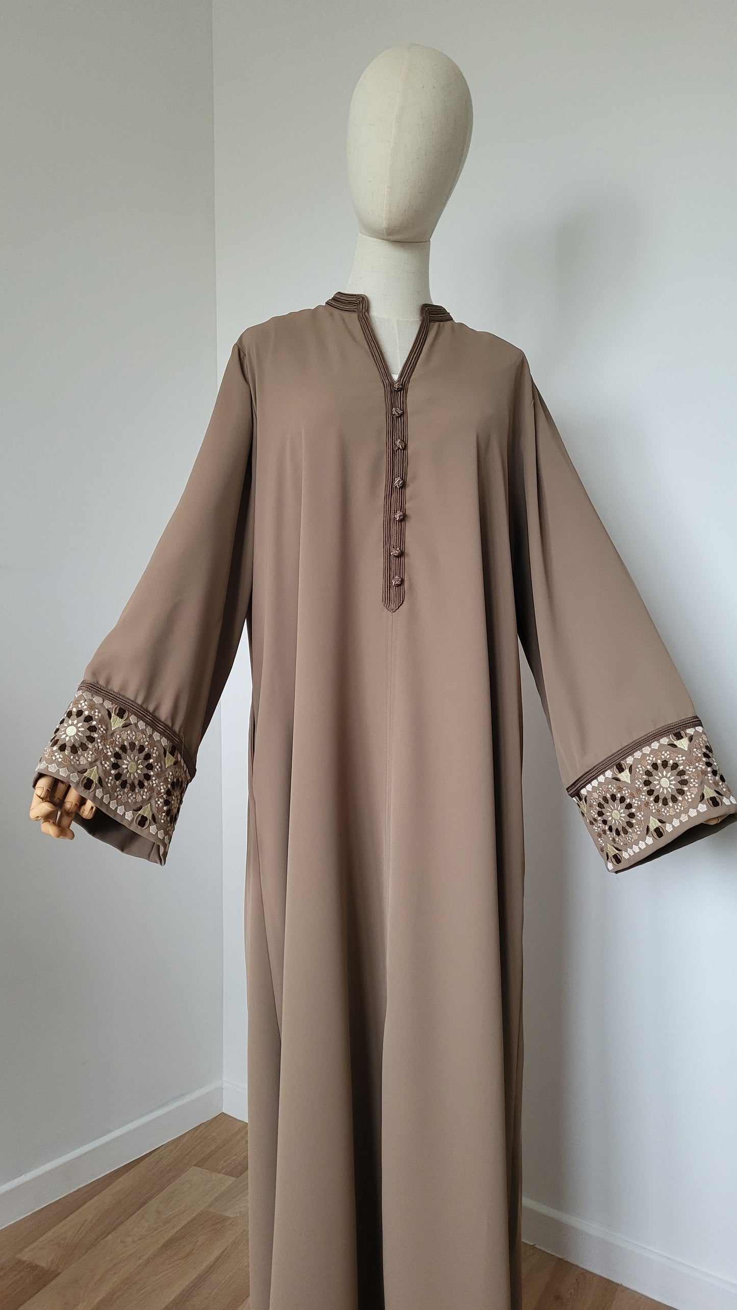 Robe Abaya brodée