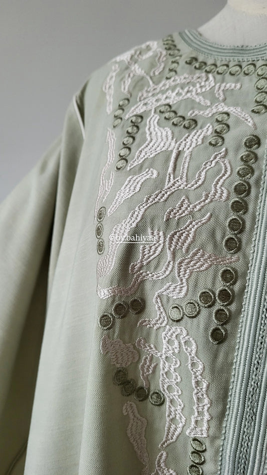 Abaya robe brodée vert d’eau