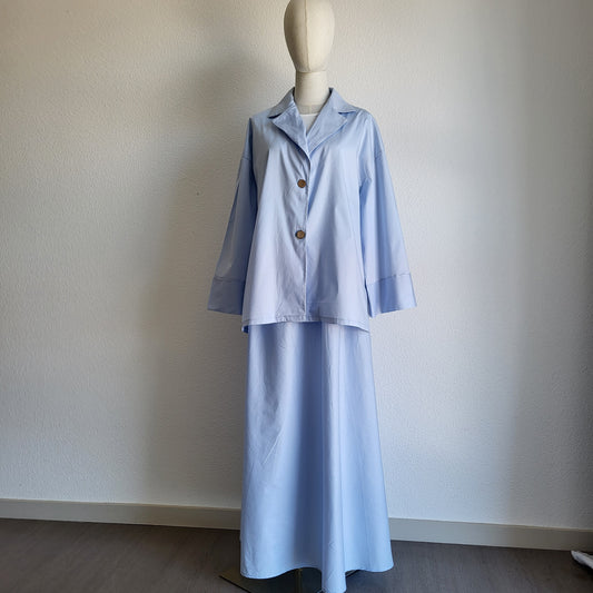 Jupe bleu et sa chemise
