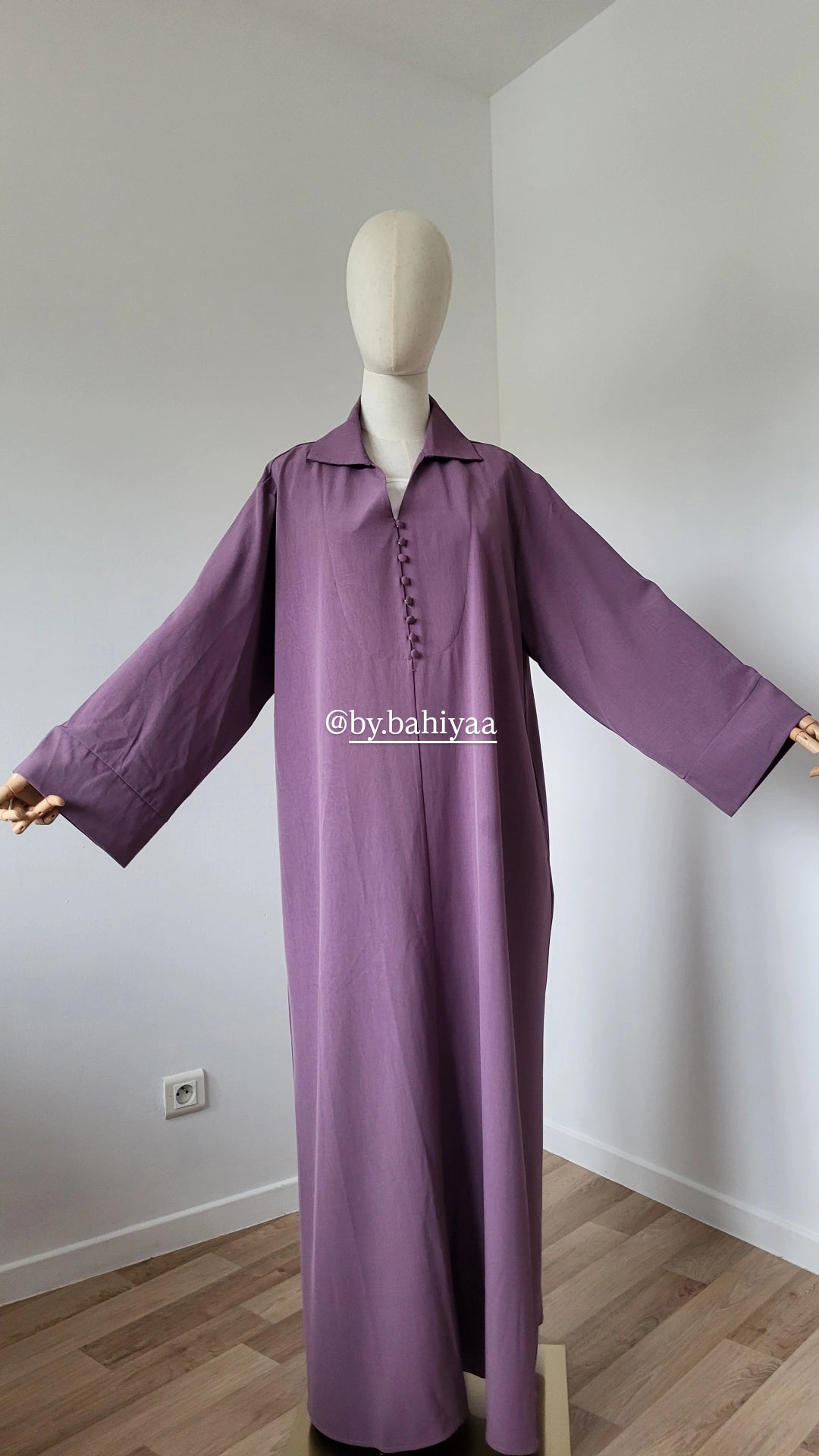 Robe purple